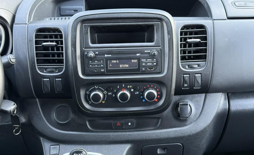 Renault Trafic 8+1