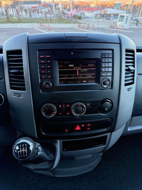 Volkswagen Crafter L2H1 2.0 tdi 140 cp!