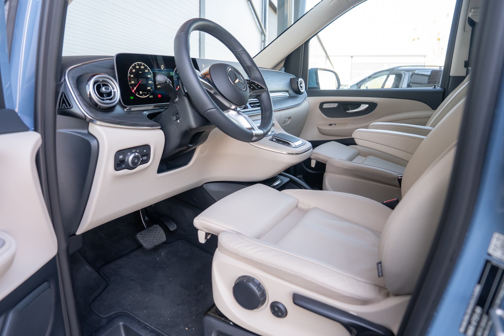 Mercedes-Benz V-Class V 300 d lung AVANTGARDE 5+1