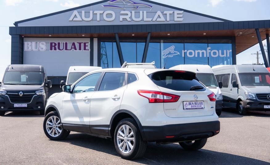 Nissan Qashqai 2014 1.6 DCI CONNECT Edition panoramic