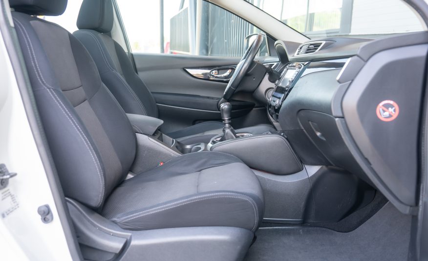 Nissan Qashqai 2014 1.6 DCI CONNECT Edition panoramic