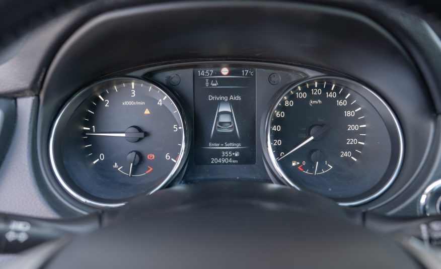Nissan Qashqai 2014 1.6 DCI CONNECT Edition panoramic