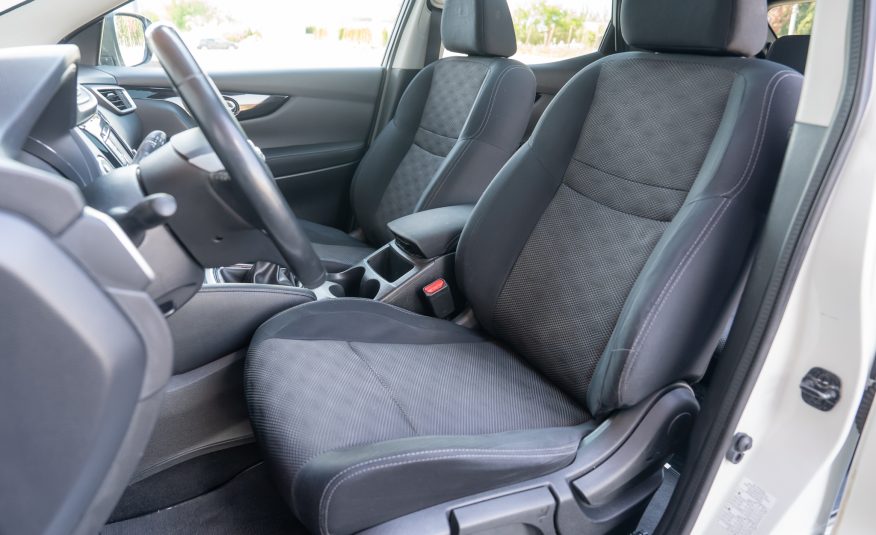 Nissan Qashqai 2014 1.6 DCI CONNECT Edition panoramic