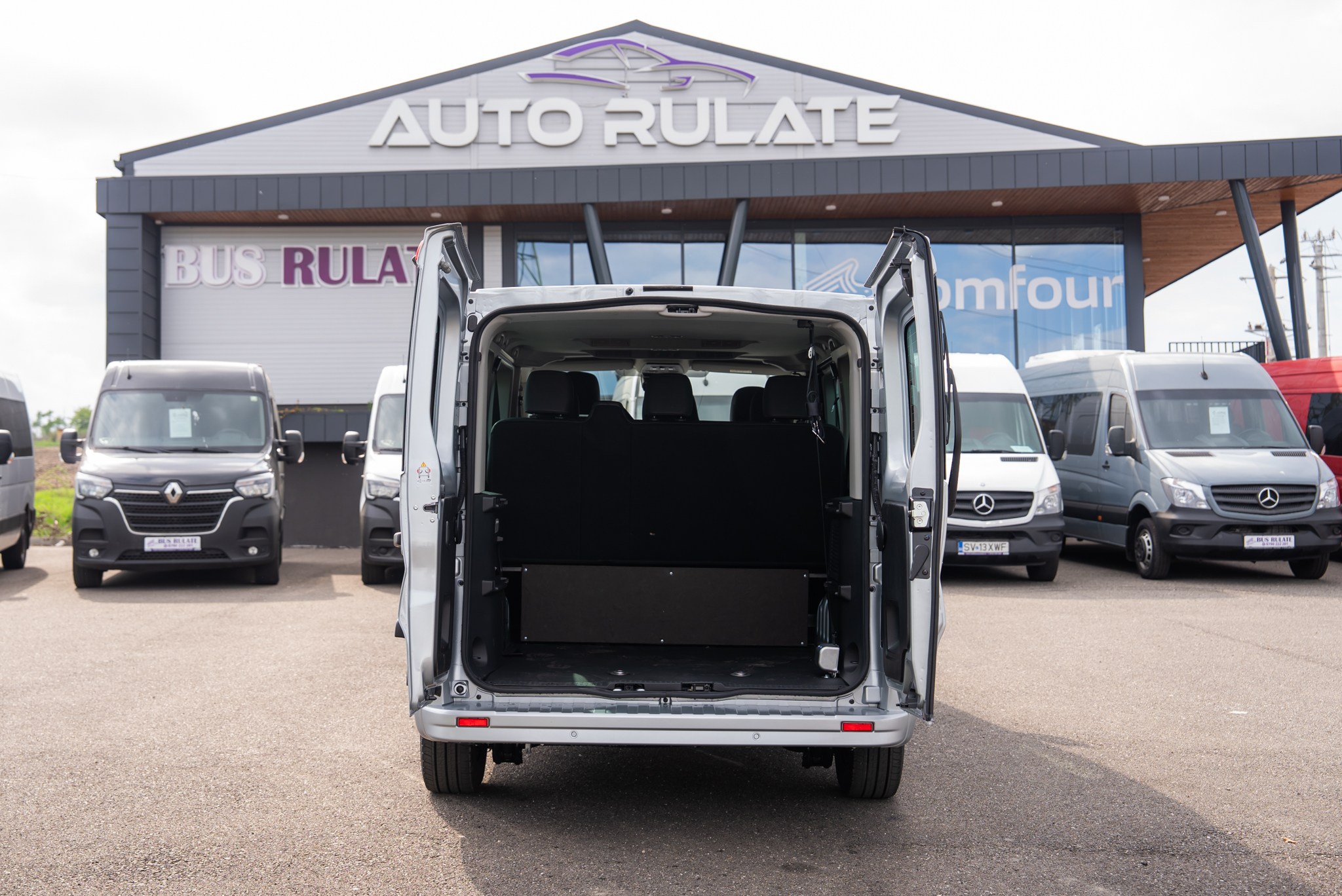 Renault Trafic Combi 2.0 Blue dCi 150 S&S L2 8+1 Zen.