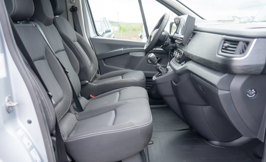 Renault Trafic Combi 2.0 Blue dCi 150 S&S L2 8+1 Zen.