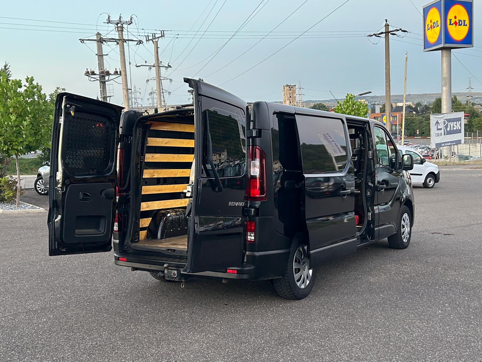 RENAULT TRAFIC 2017 1.6 DIESEL 146CP