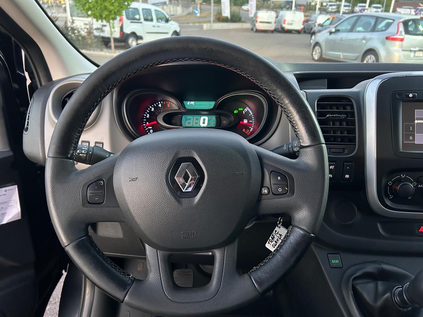 RENAULT TRAFIC 2017 1.6 DIESEL 146CP