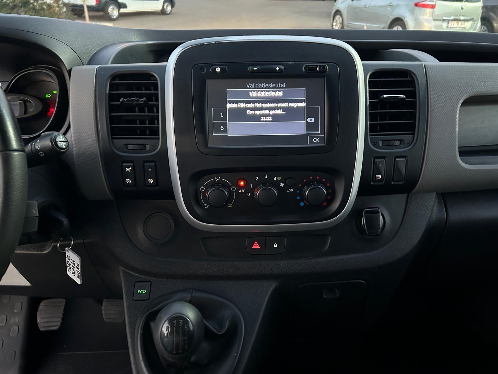 RENAULT TRAFIC 2017 1.6 DIESEL 146CP