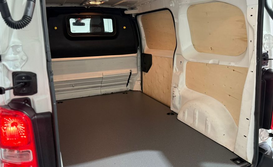 OPEL VIVARO 2020