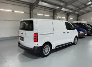 OPEL VIVARO 2020