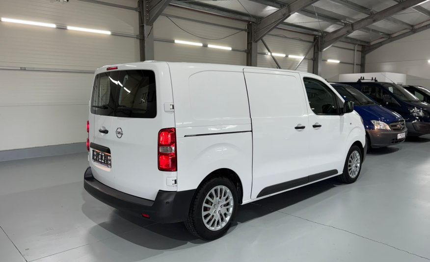OPEL VIVARO 2020