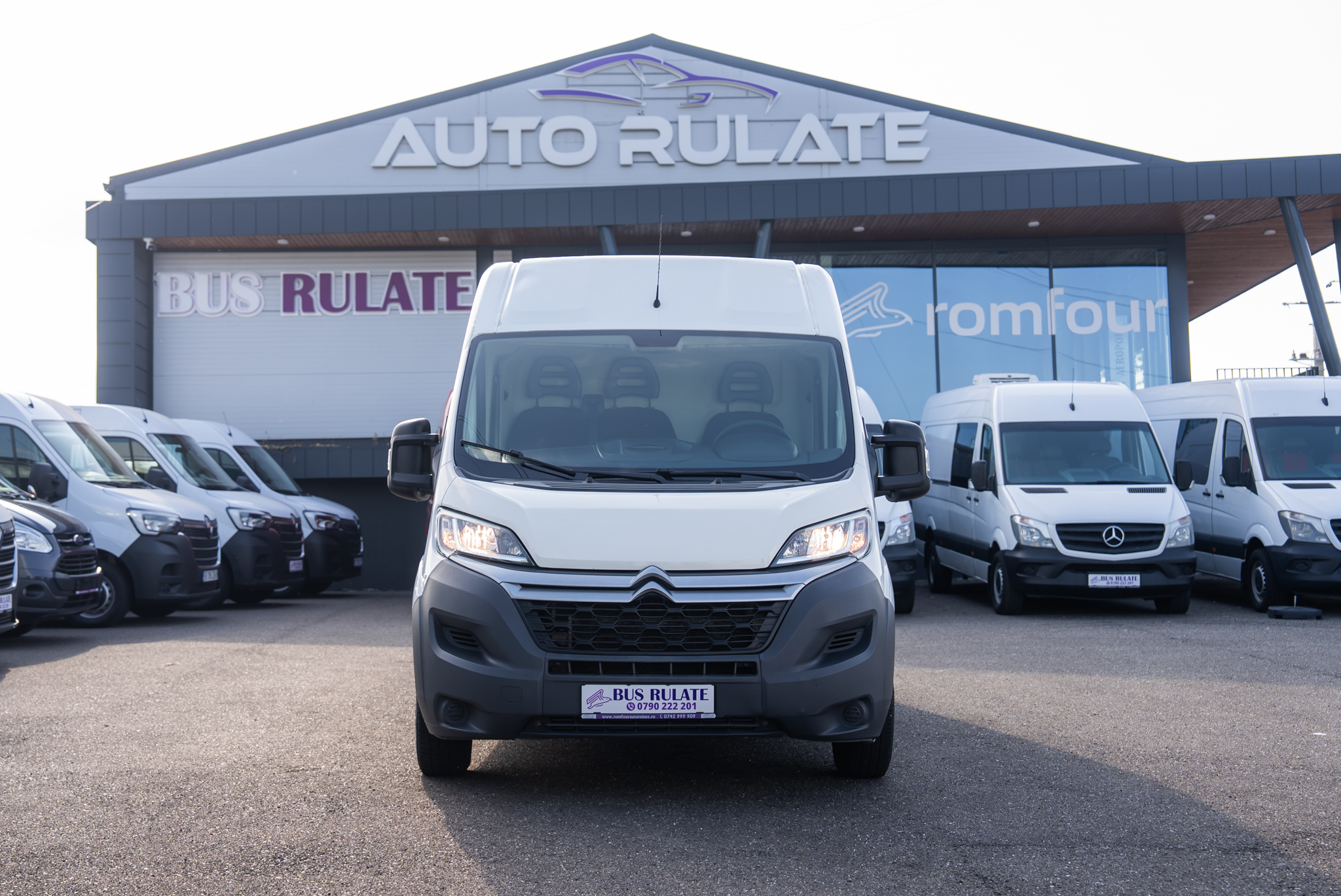Autoutilitara Citroen Jumper BlueHDI L2H2