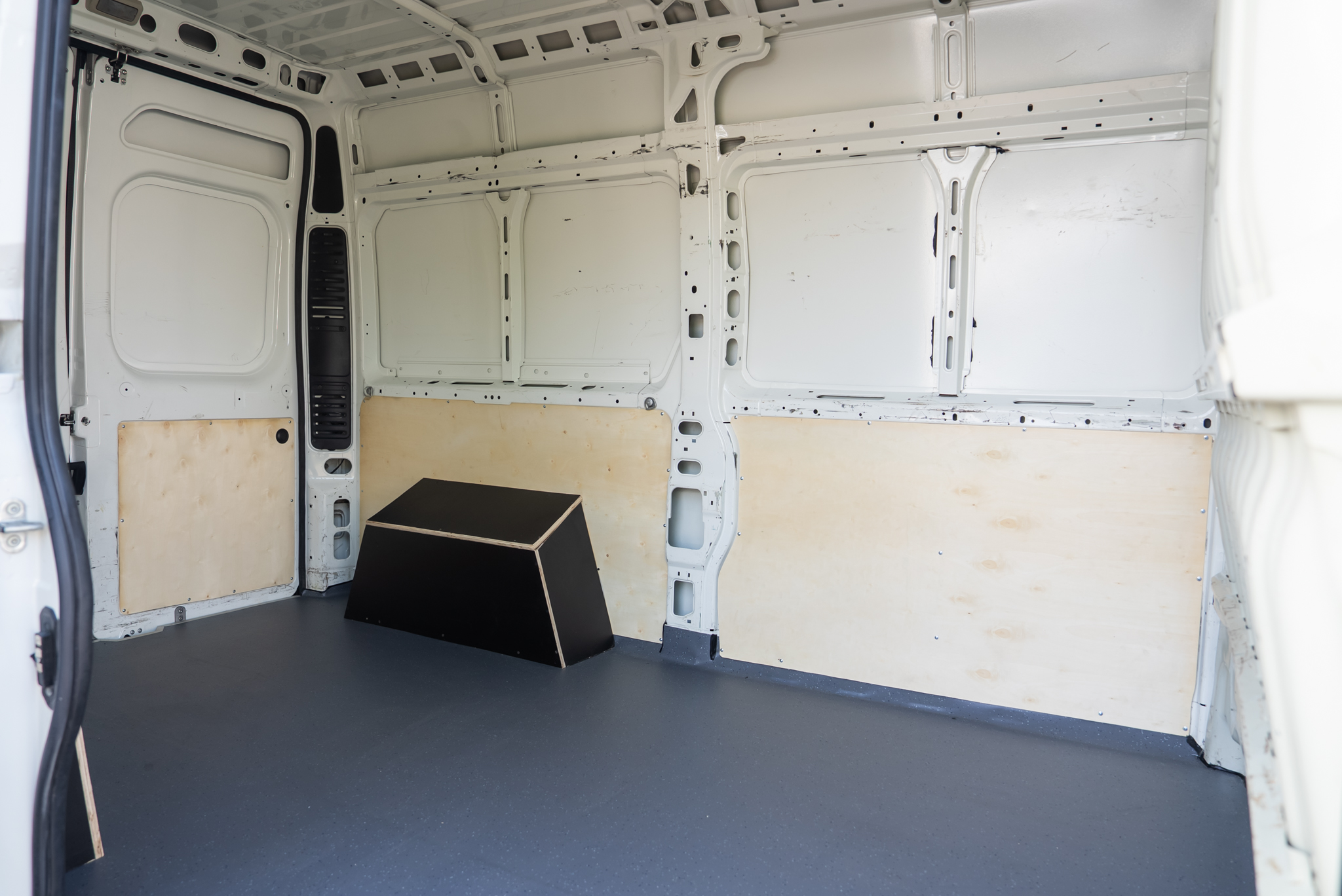 Autoutilitara Citroen Jumper BlueHDI L2H2