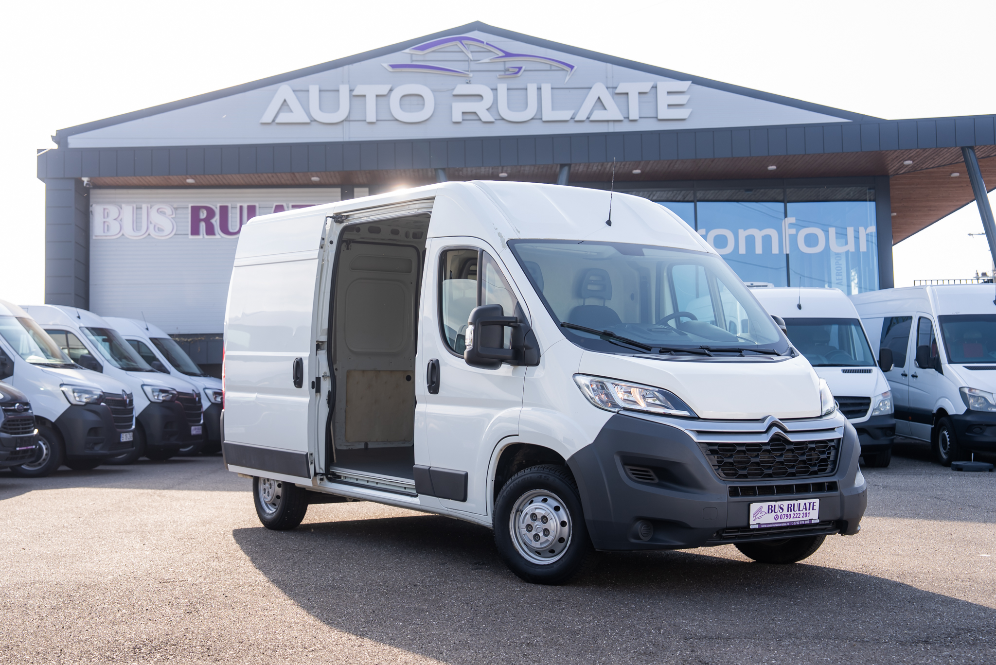 Autoutilitara Citroen Jumper BlueHDI L2H2