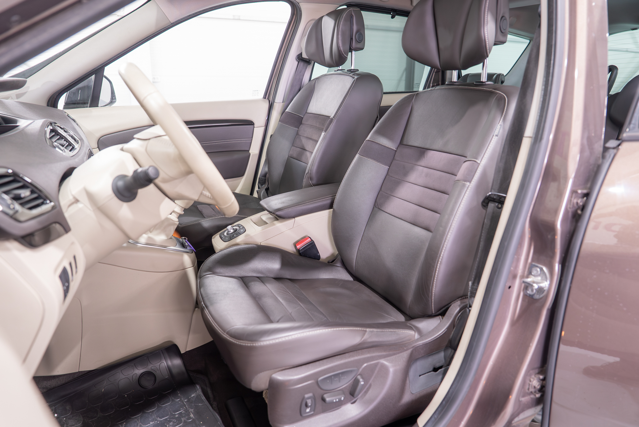 Renault Scenic Initiale Paris 2013