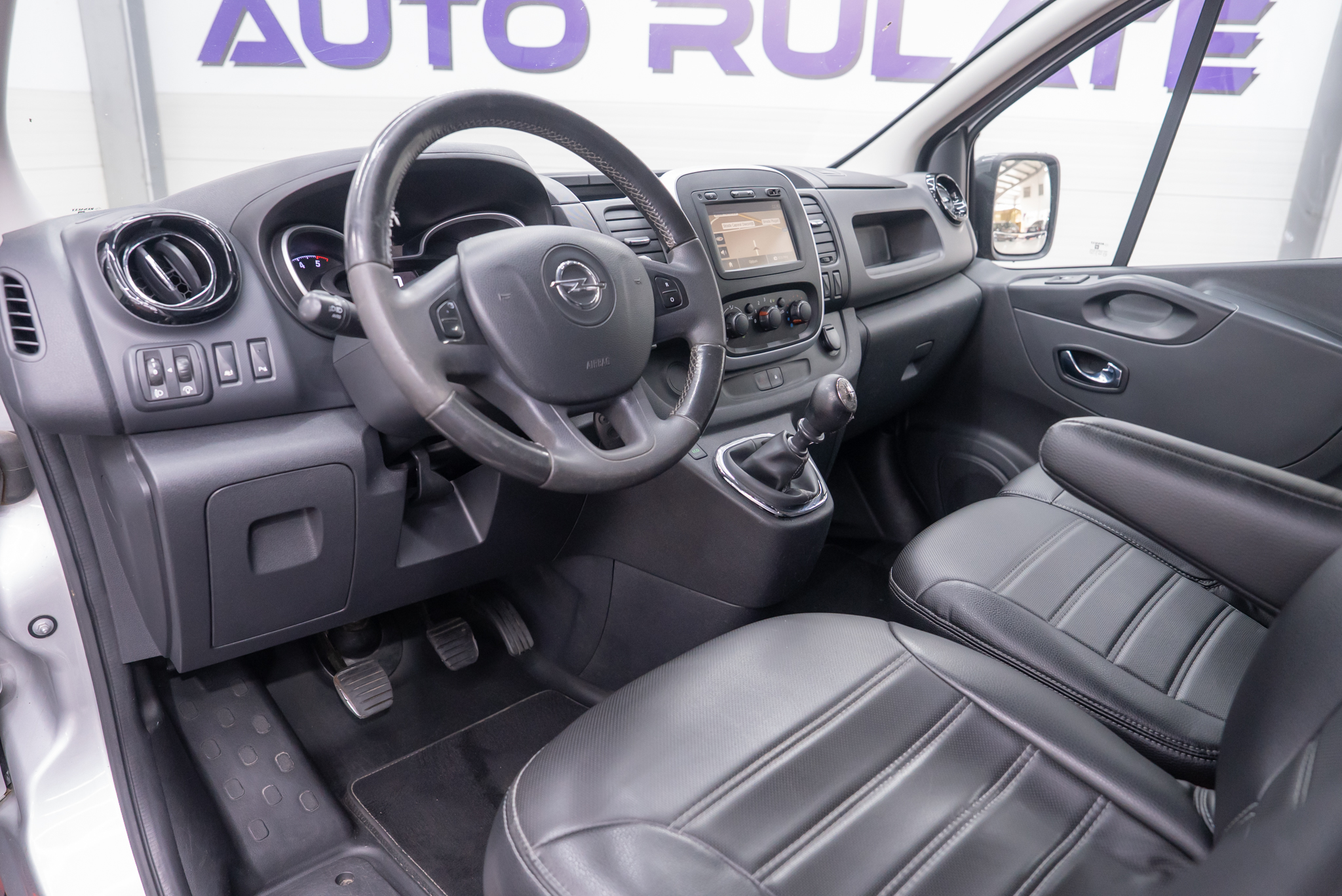OPEL VIVARO