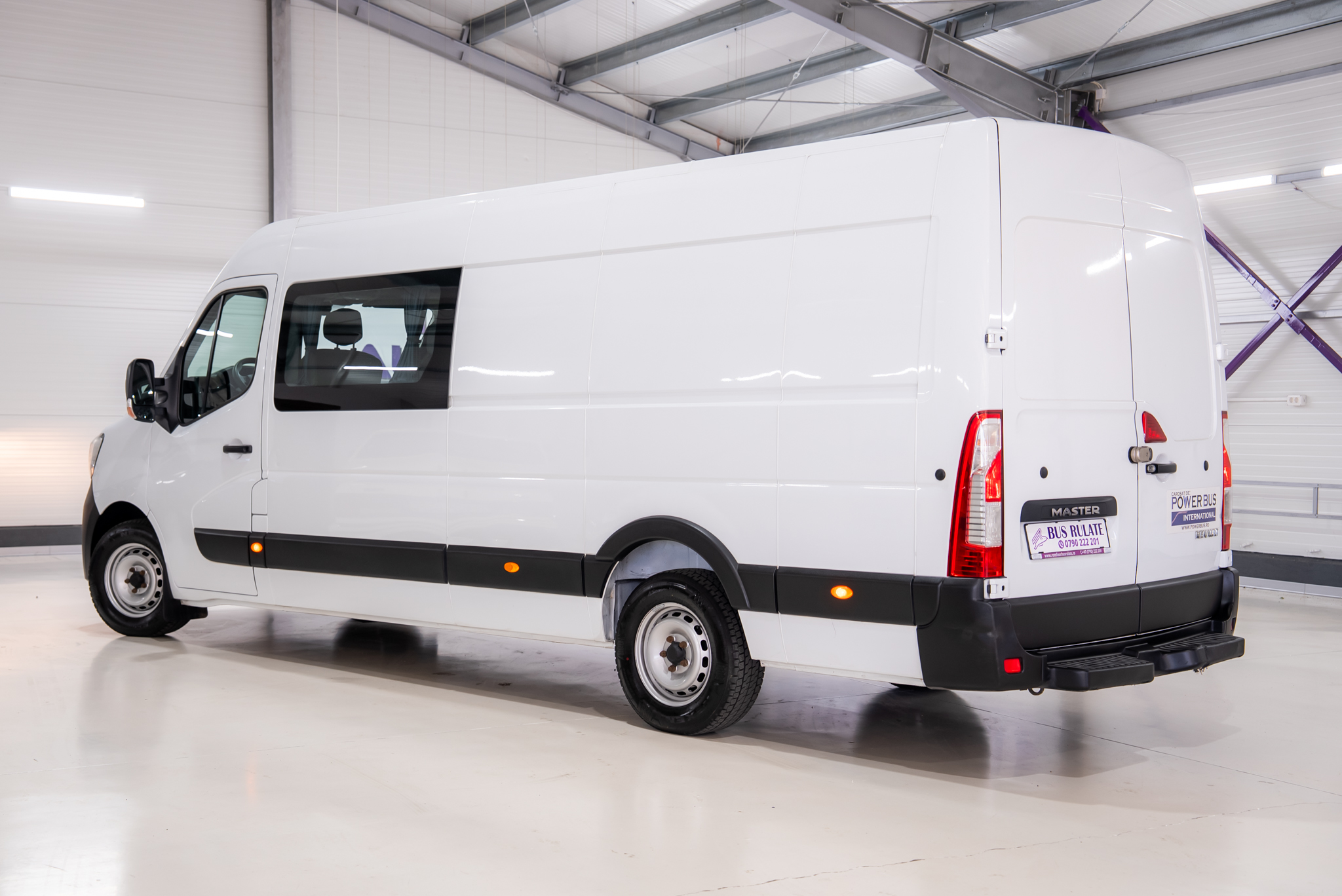 RENAULT MASTER AUTOTURISM 8+1