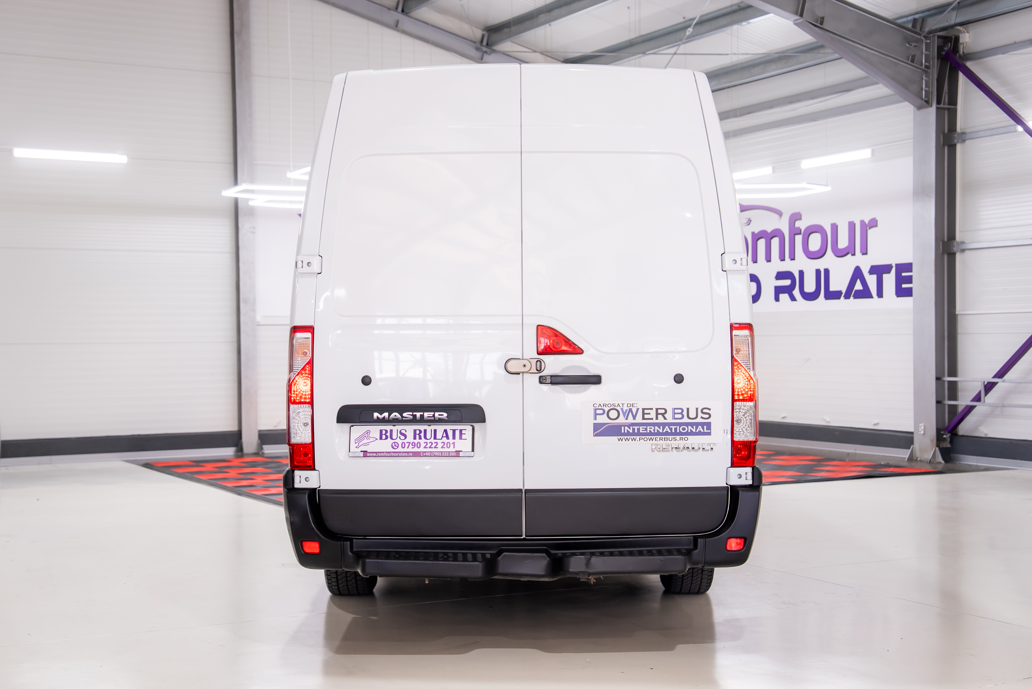 RENAULT MASTER AUTOTURISM 8+1