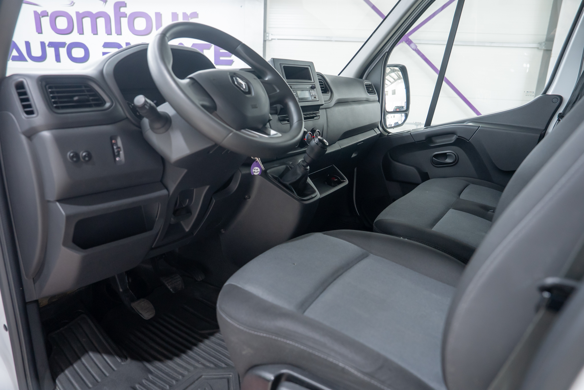 RENAULT MASTER AUTOTURISM 8+1