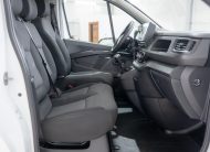 RENAULT TRAFIC 8+1