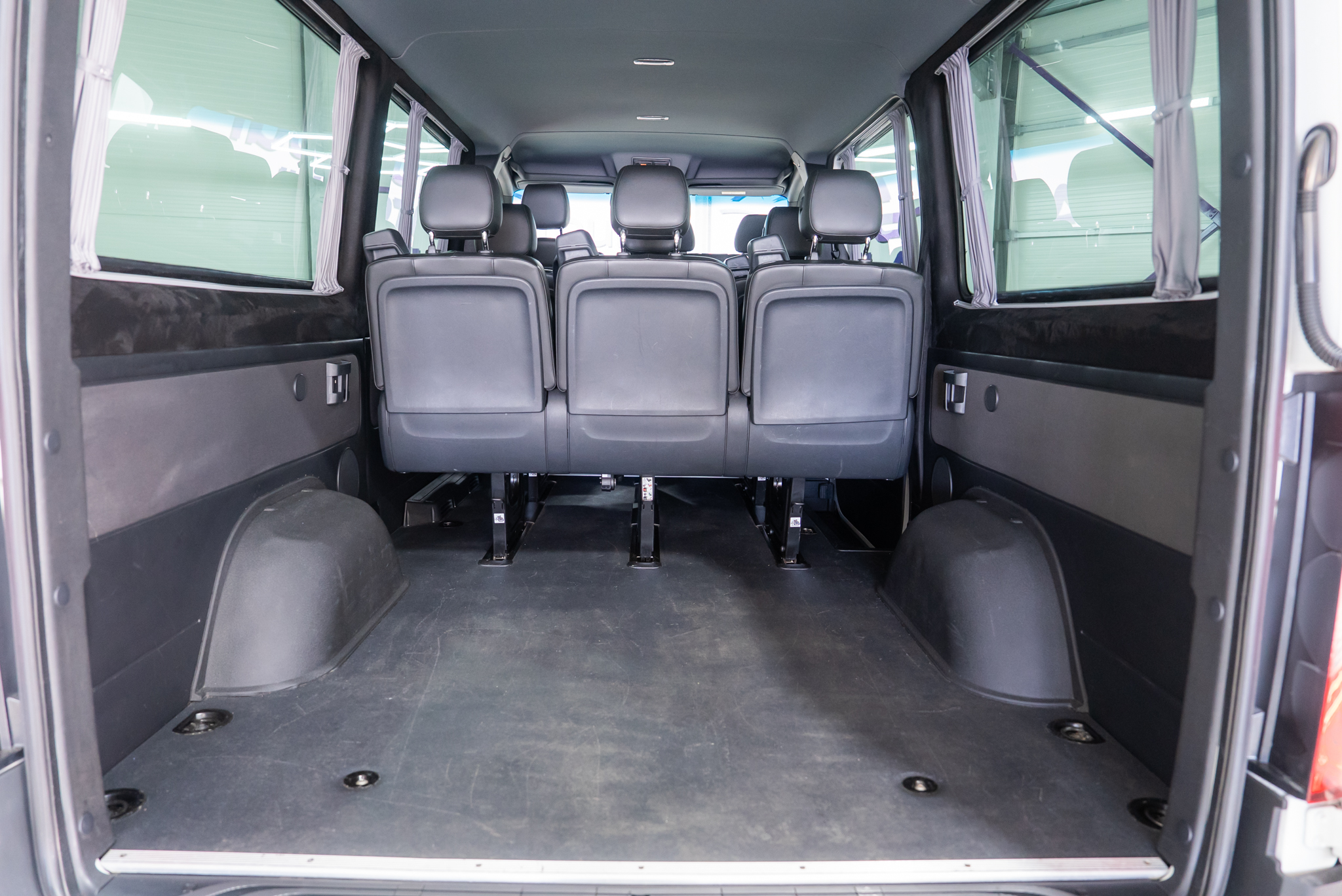MERCEDES-BENZ SPRINTER TOURER 316 8+1