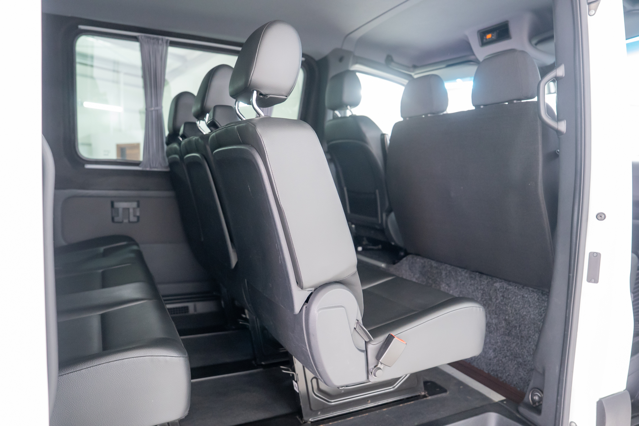 MERCEDES-BENZ SPRINTER TOURER 316 8+1