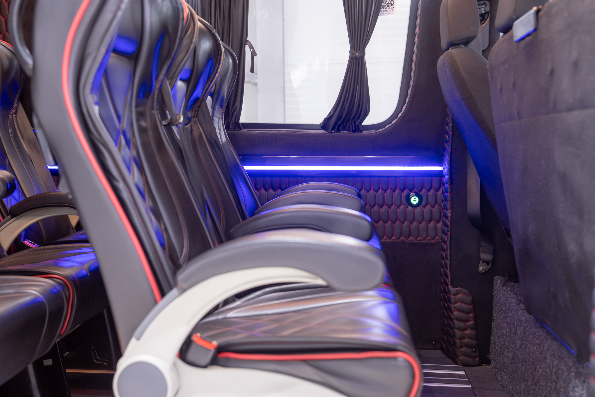 Mercedes-Benz Sprinter 907