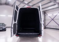 Mercedes-Benz Sprinter 907