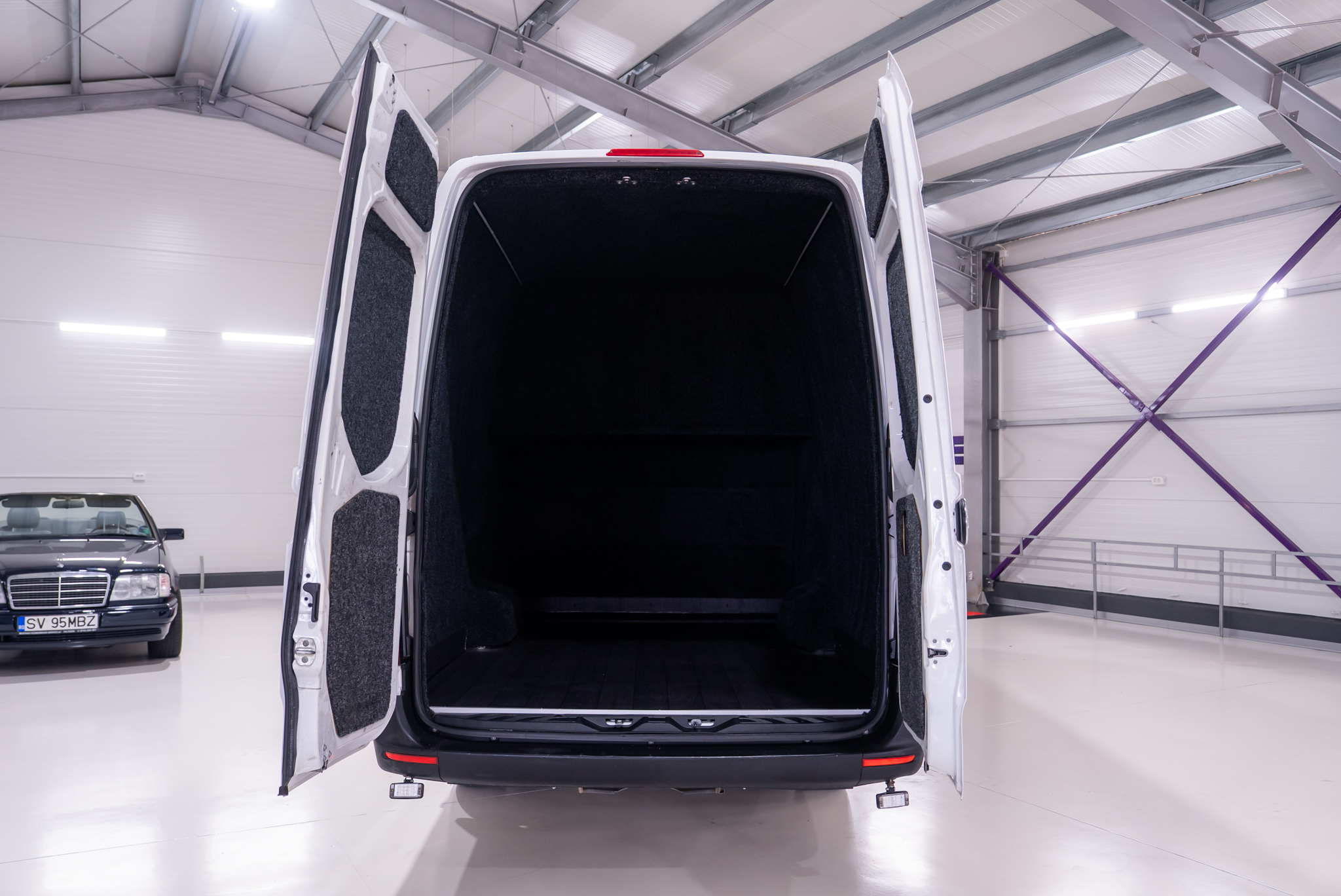 Mercedes-Benz Sprinter 907