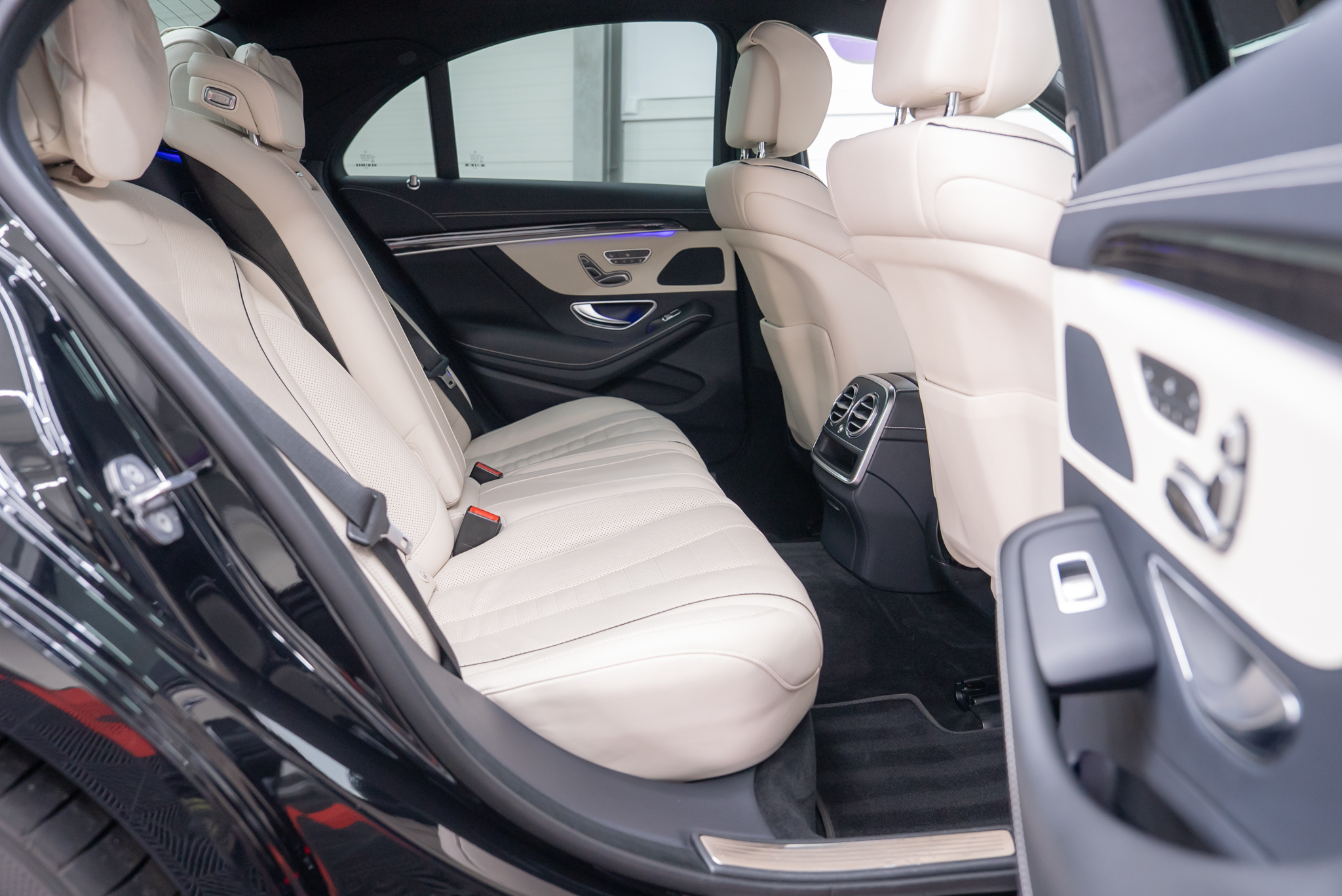 Mercedes-Benz S400