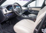 Mercedes-Benz S400
