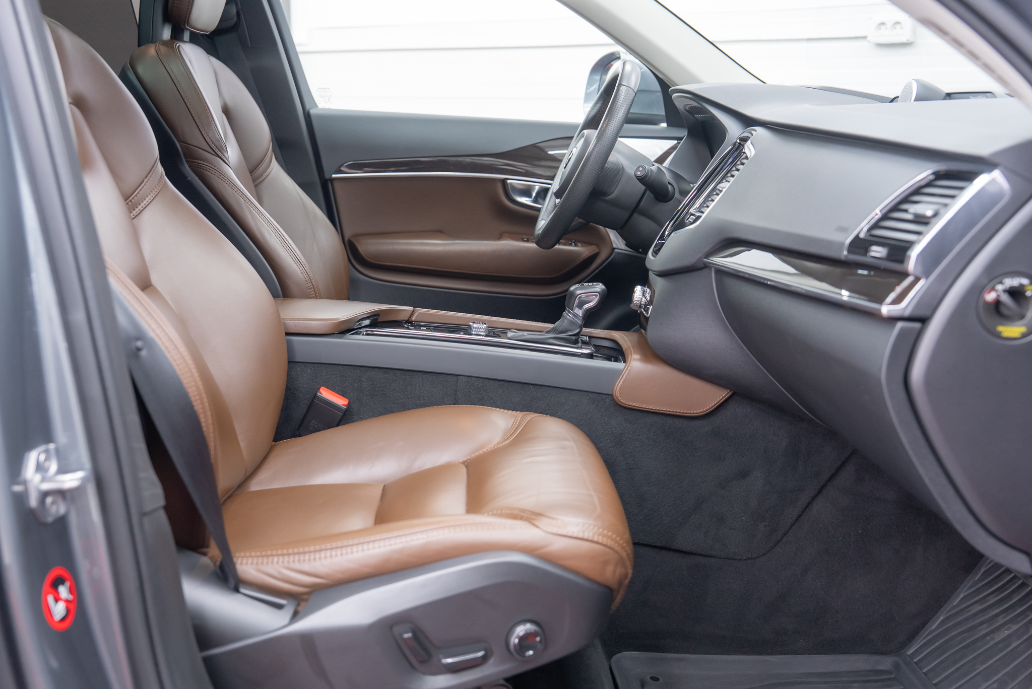 VOLVO XC90 D5 AWD