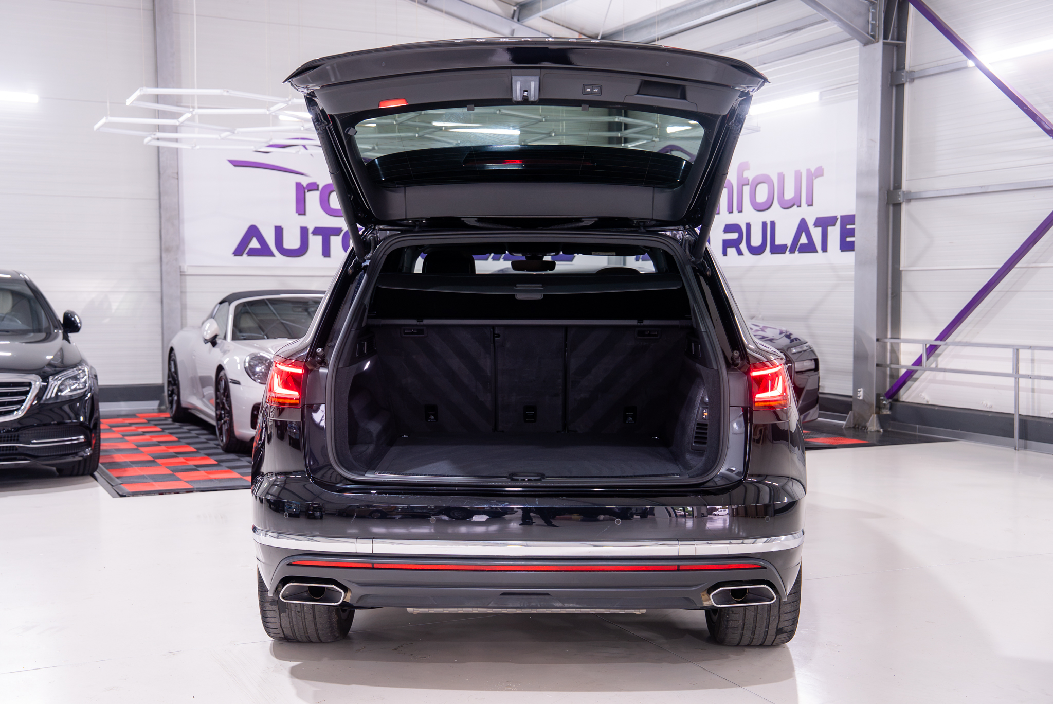 Volkswagen Touareg 3.0 diesel 286 cp