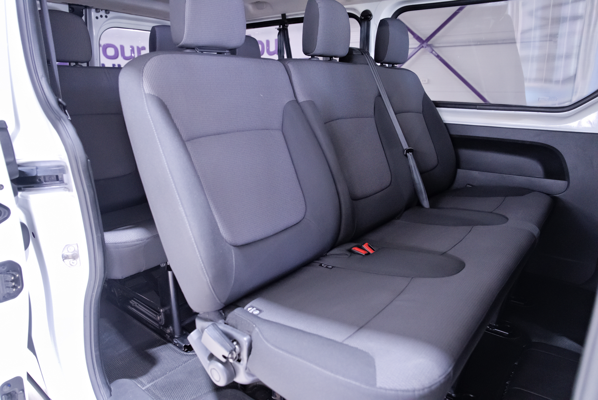 Renault Trafic 8+1 Locuri