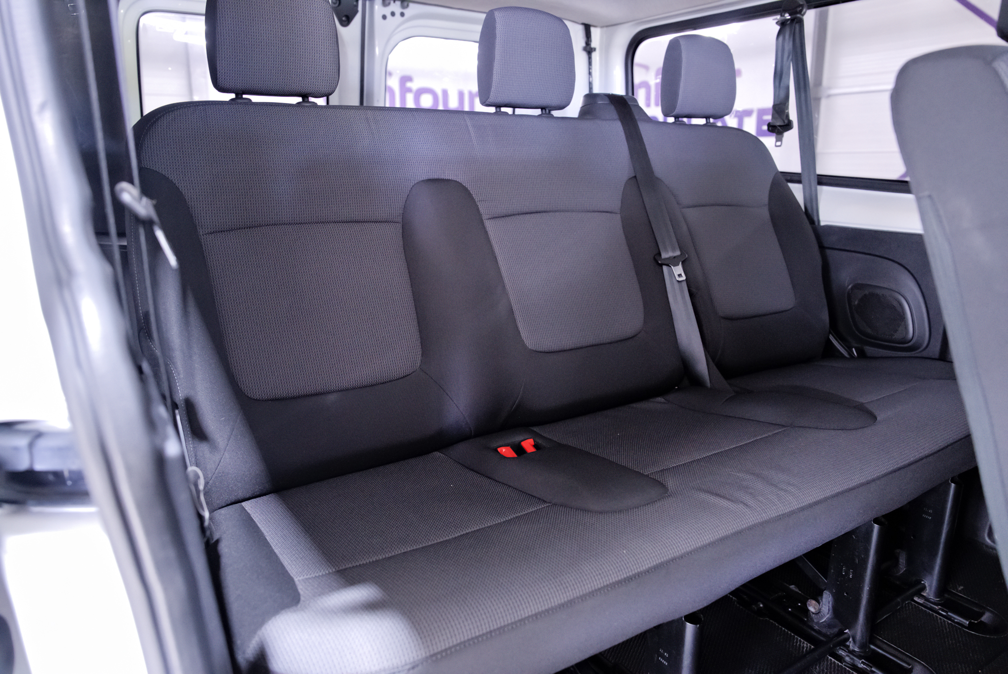 Renault Trafic 8+1 Locuri