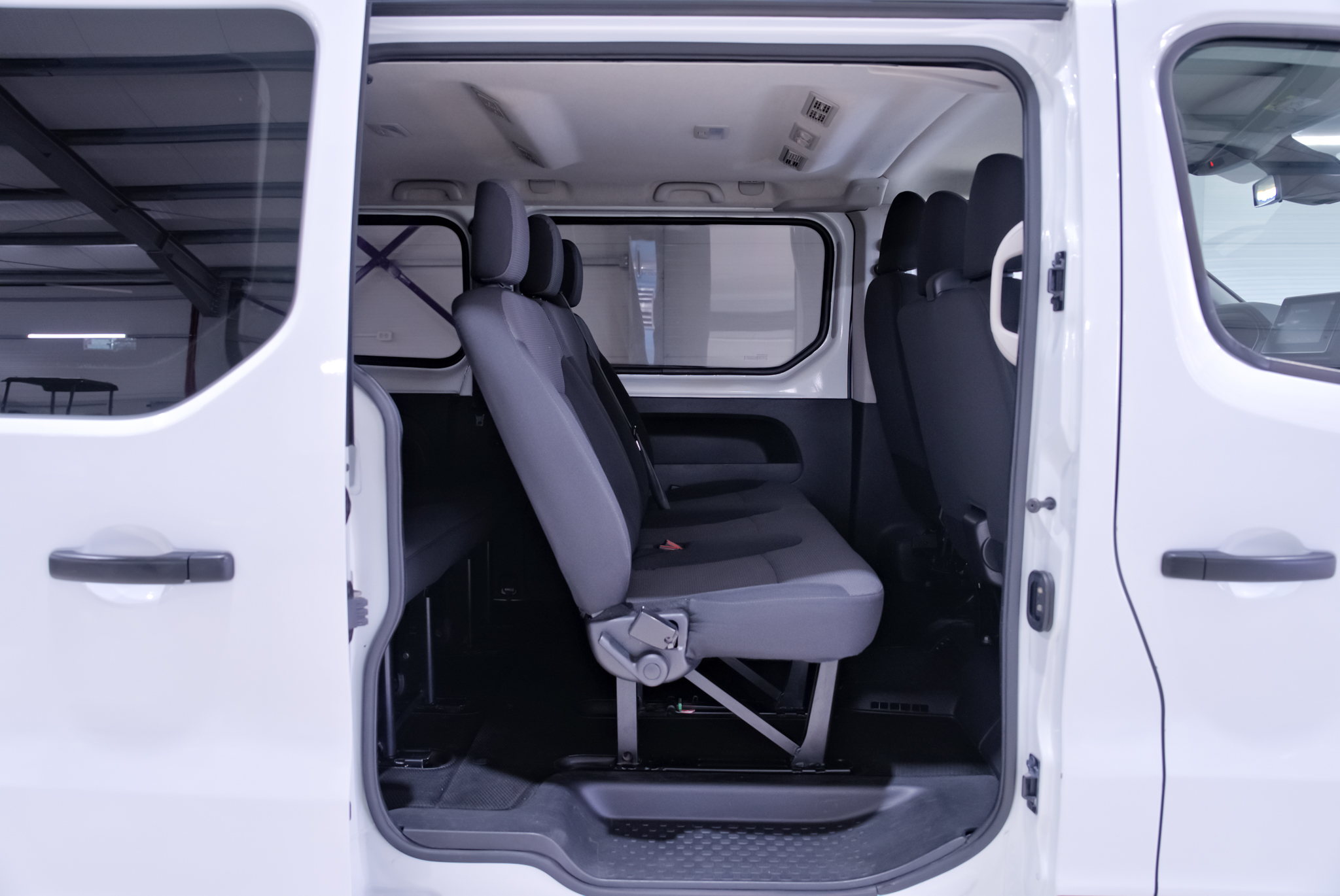 Renault Trafic 8+1 Locuri