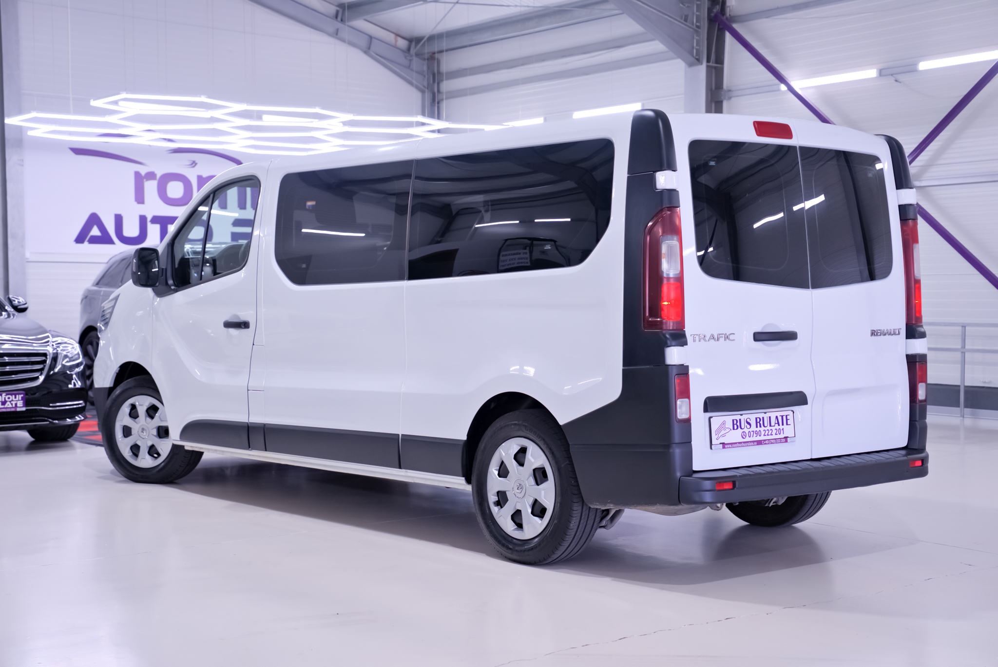 Renault Trafic 8+1 Locuri