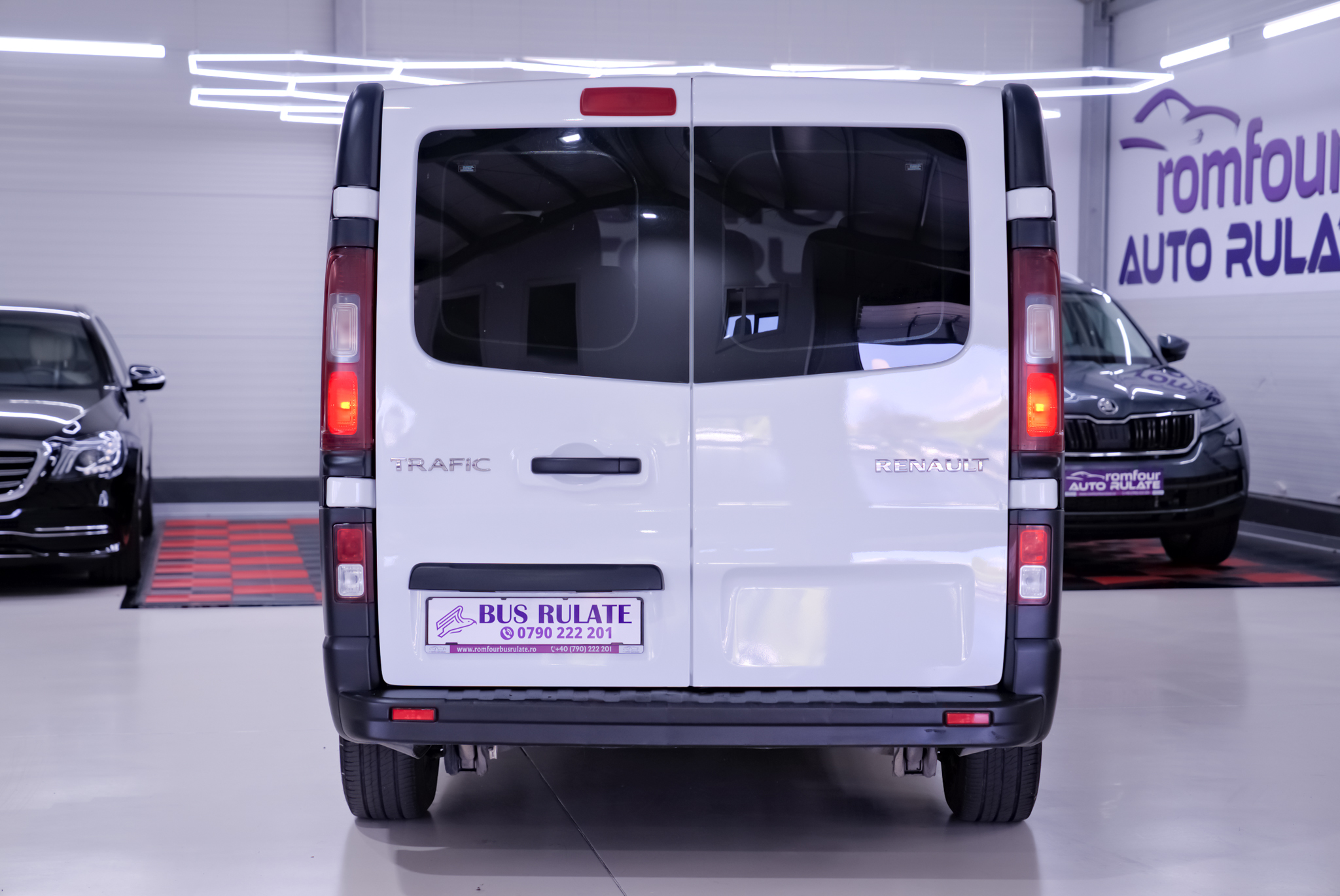 Renault Trafic 8+1 Locuri