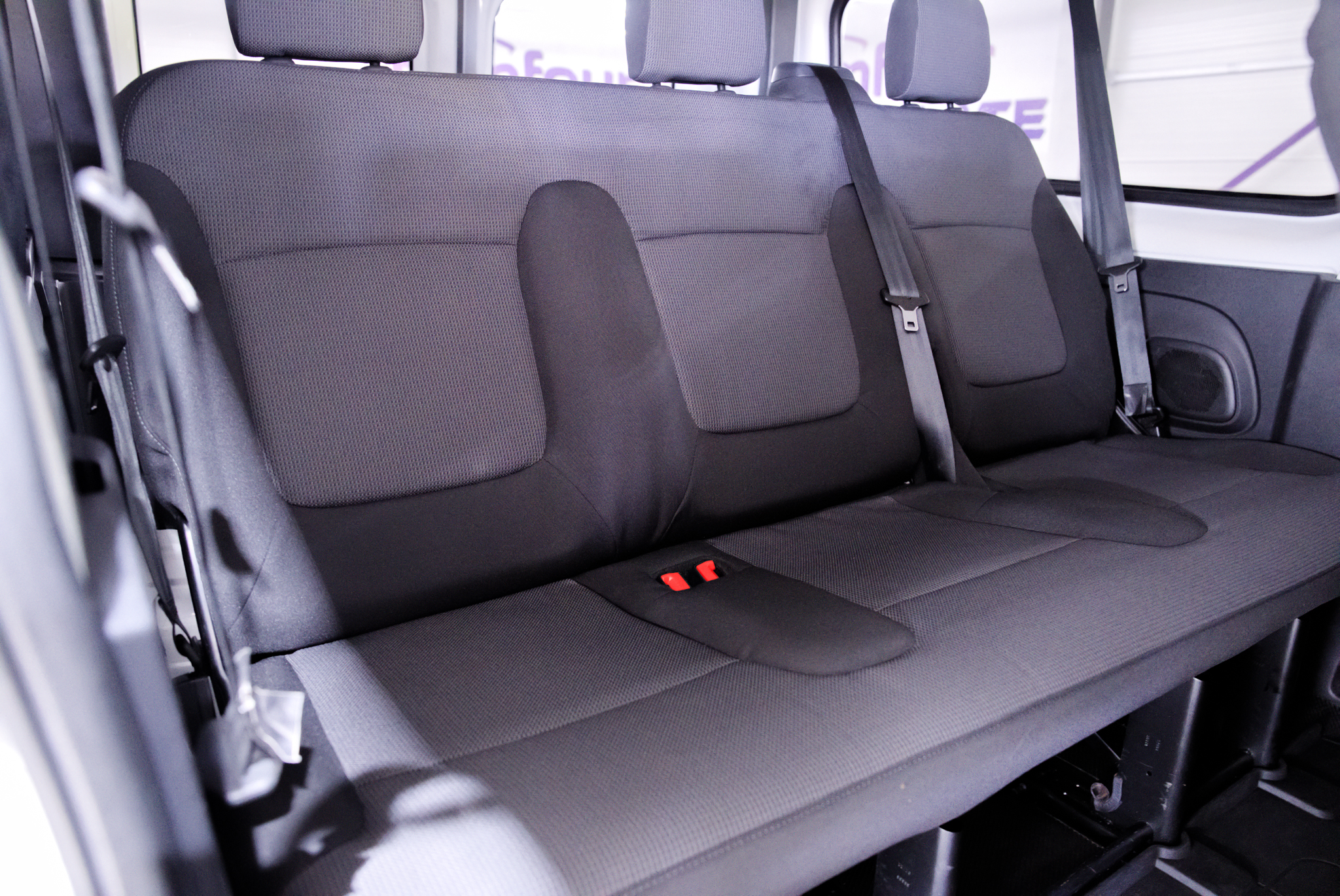 Renault Trafic 8+1 Locuri
