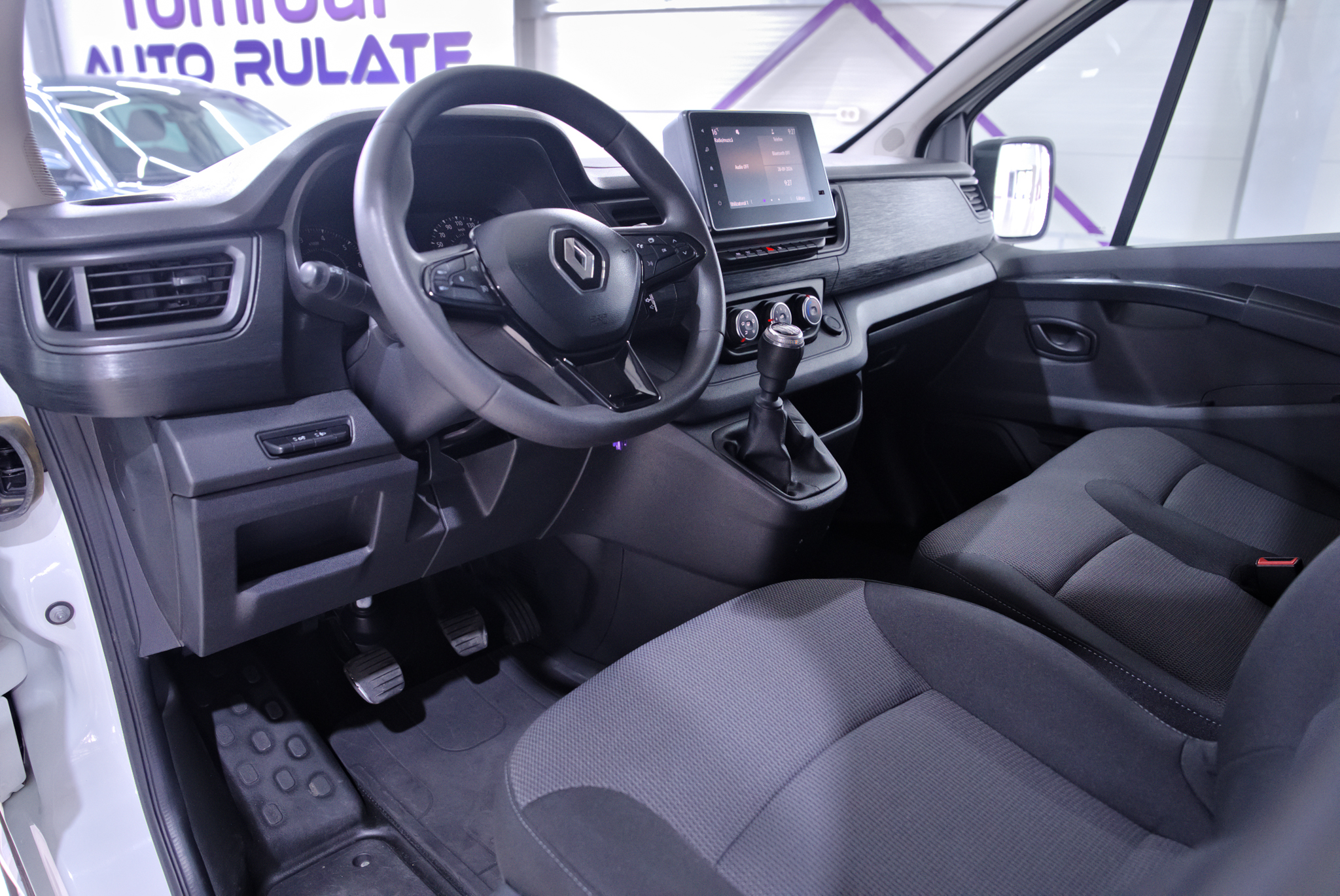 Renault Trafic 8+1 Locuri
