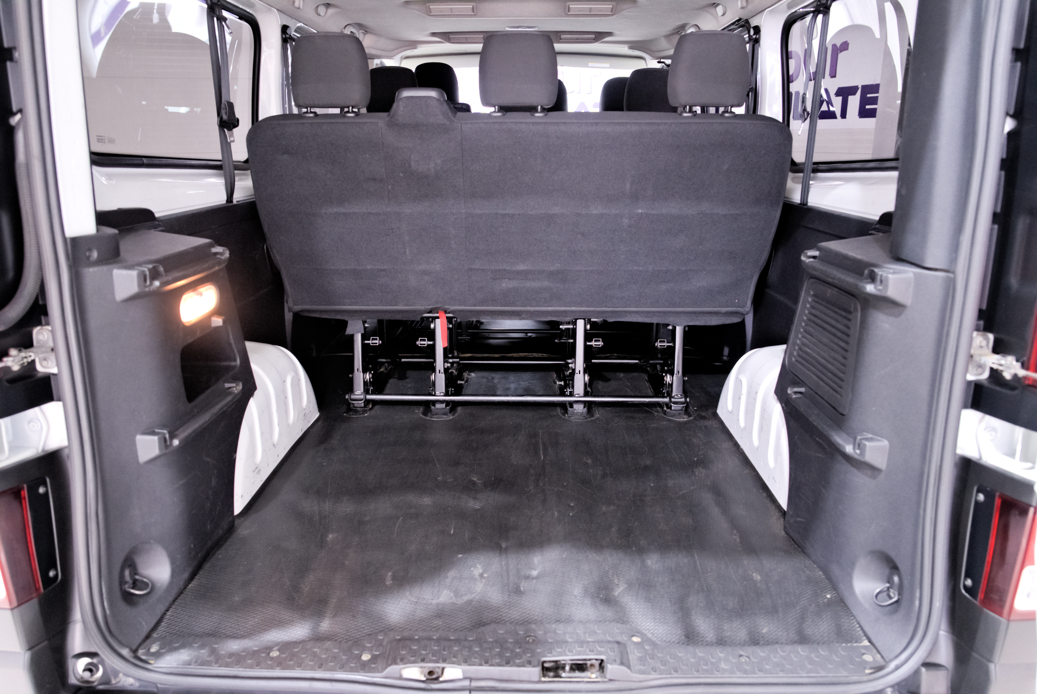 Renault Trafic 9 locuri Long