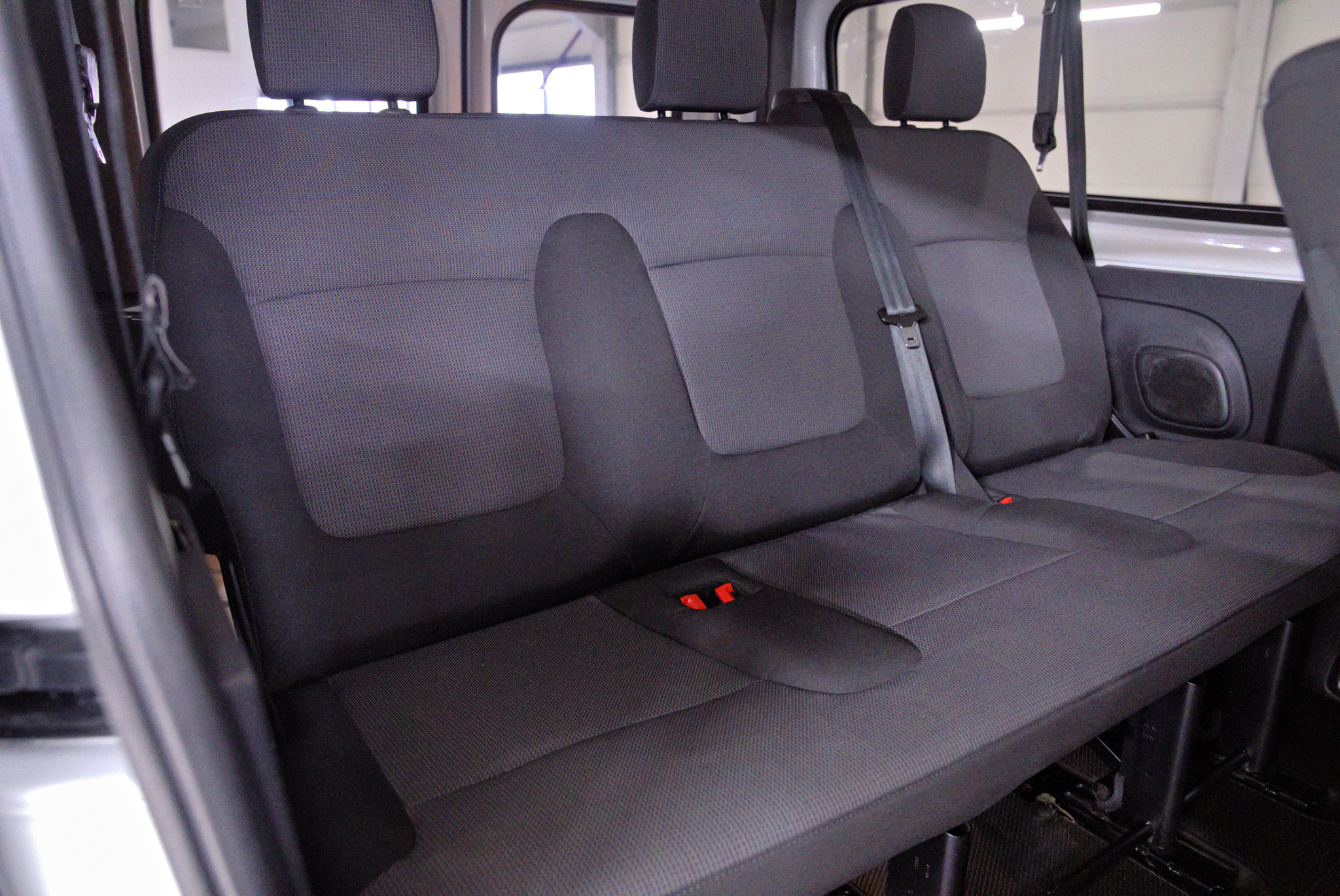 Renault Trafic 9 locuri Long