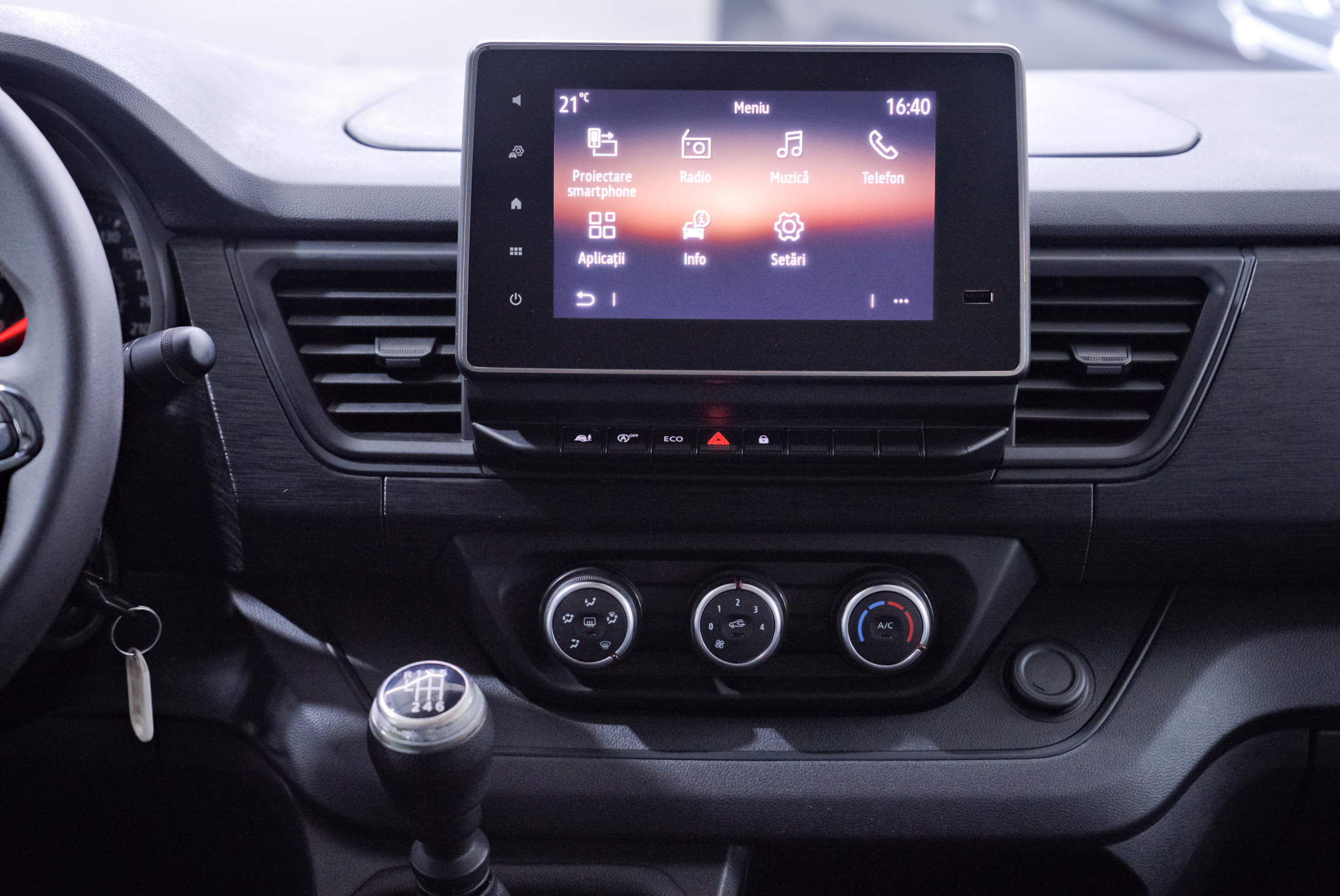 Renault Trafic 9 locuri Long